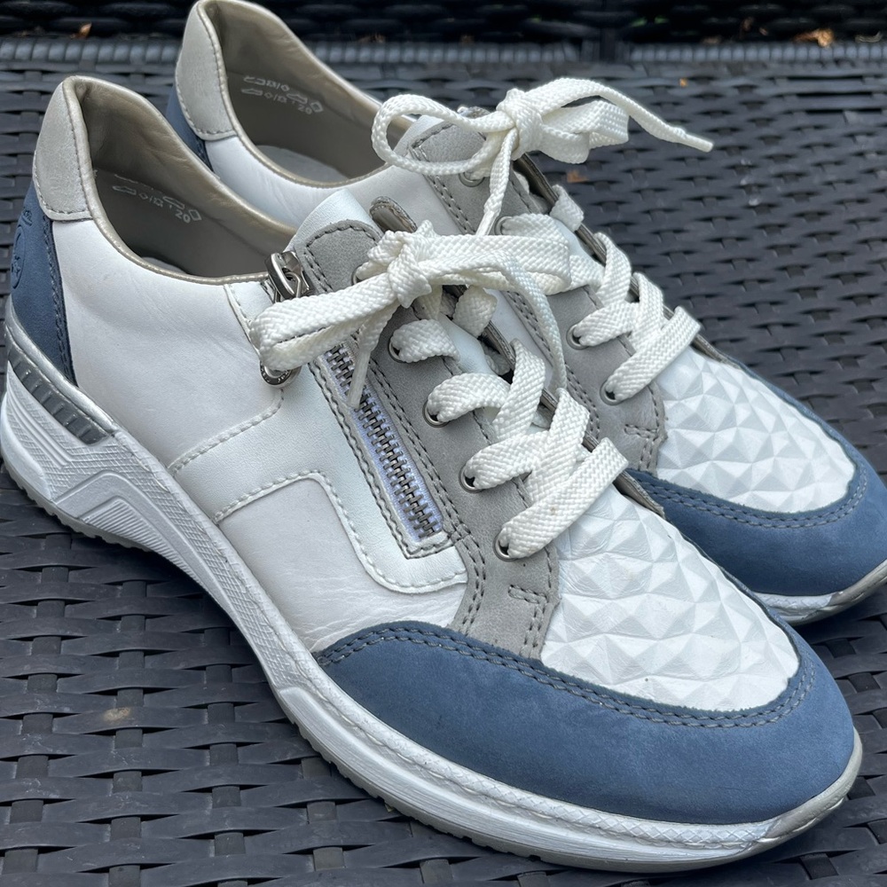 Rieker Kitty Sneakers blue and White Size 39 Shock Absorbent, Lightwight